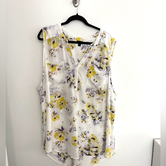 Torrid Floral Sleeveless Blouse Harper - Picture 1 of 3